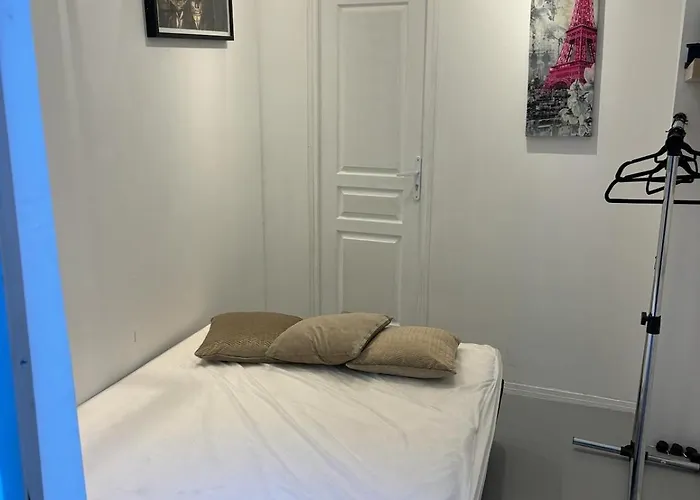 Апартаменты Loft In Zenithal Light Париж